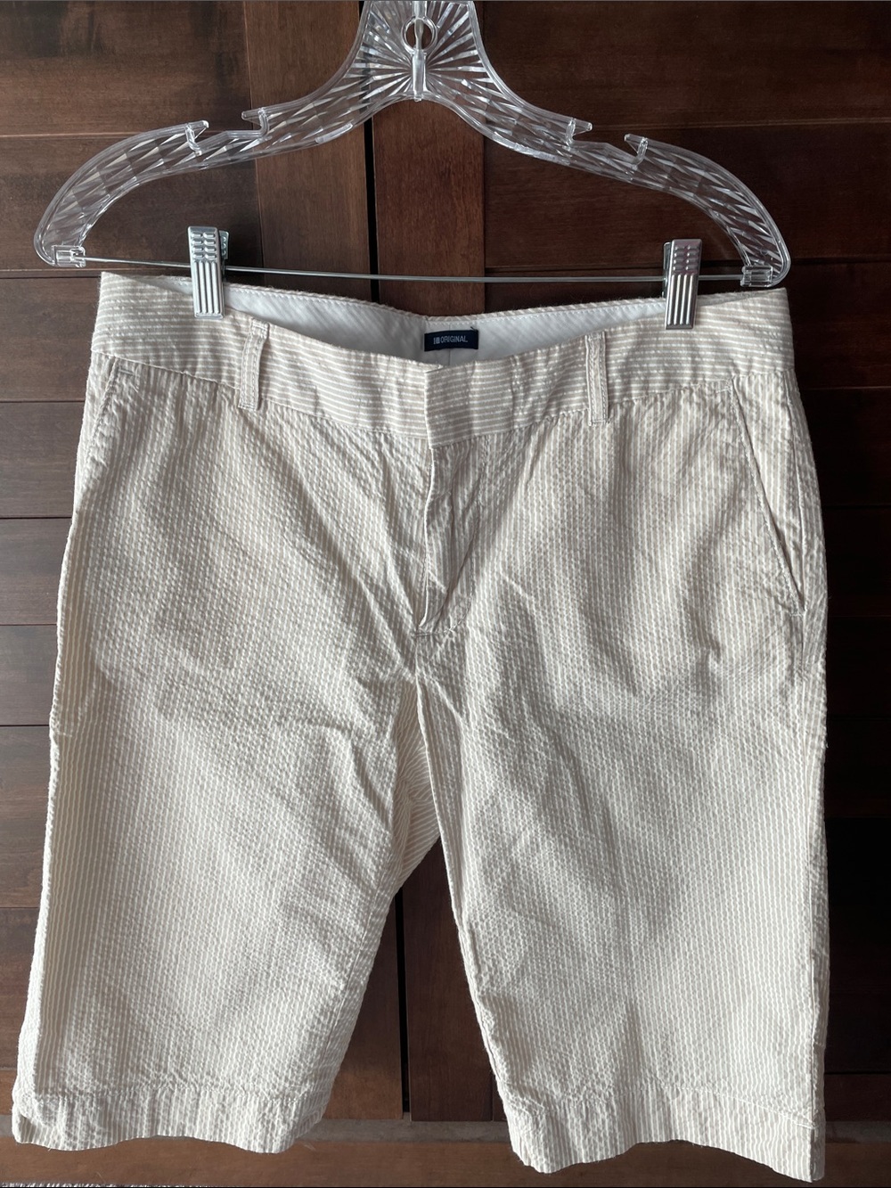 Women’s GAP Original Seersucker striped Shorts  Tan & White size 10 Tall EUC
